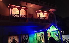 Hotel Singhasan House